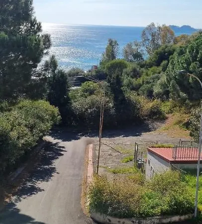Casavacanzacquazzurra Letojanni